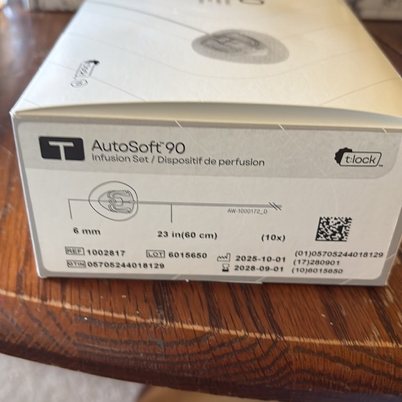 AutoSoft 90 Infusion Set - Picture 2 of 2